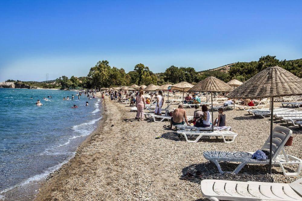 Hanedan Beach Hotel Foça Exterior foto